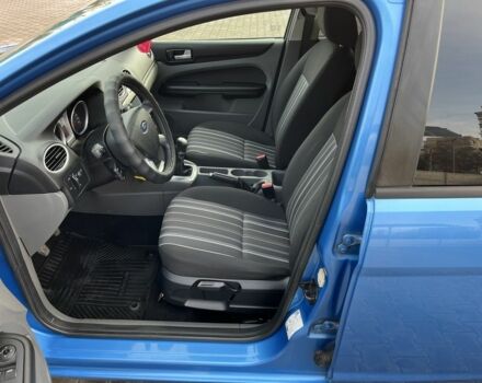 Синий Форд Фокус, объемом двигателя 1.6 л и пробегом 199 тыс. км за 6399 $, фото 10 на Automoto.ua