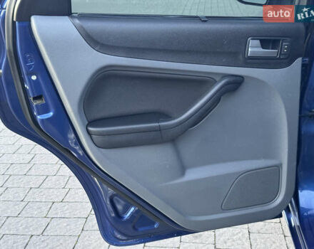 Синій Форд Фокус, об'ємом двигуна 1.6 л та пробігом 197 тис. км за 5999 $, фото 59 на Automoto.ua
