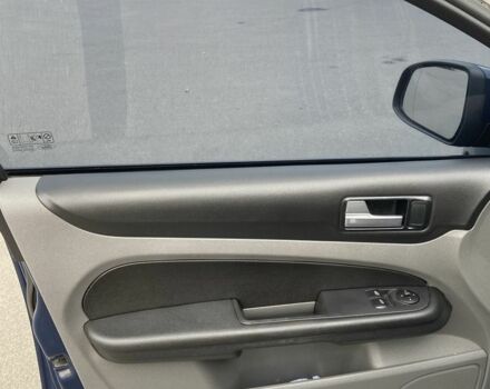 Синий Форд Фокус, объемом двигателя 1.6 л и пробегом 214 тыс. км за 4199 $, фото 8 на Automoto.ua