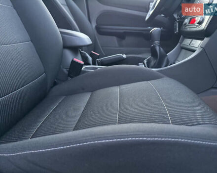 Синій Форд Фокус, об'ємом двигуна 1.6 л та пробігом 197 тис. км за 5999 $, фото 76 на Automoto.ua