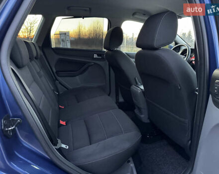 Синій Форд Фокус, об'ємом двигуна 1.6 л та пробігом 197 тис. км за 5999 $, фото 68 на Automoto.ua