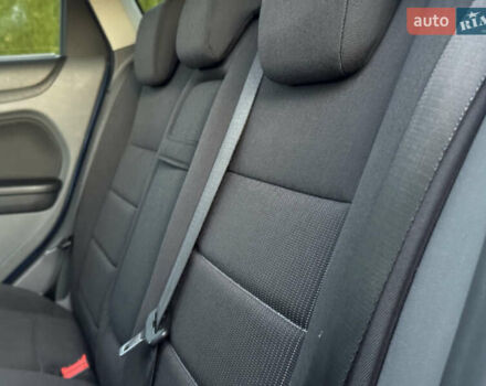 Синій Форд Фокус, об'ємом двигуна 1.6 л та пробігом 197 тис. км за 5999 $, фото 63 на Automoto.ua