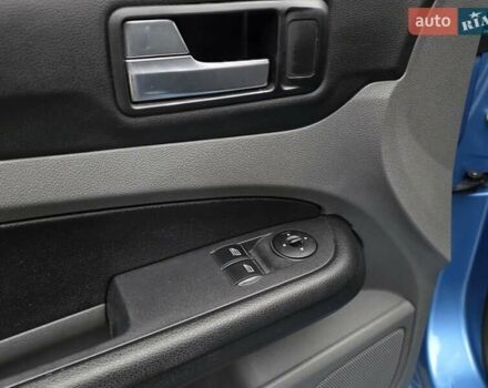 Синий Форд Фокус, объемом двигателя 1.6 л и пробегом 169 тыс. км за 5350 $, фото 19 на Automoto.ua