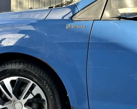 Синій Форд Фокус, об'ємом двигуна 1.6 л та пробігом 272 тис. км за 5500 $, фото 2 на Automoto.ua