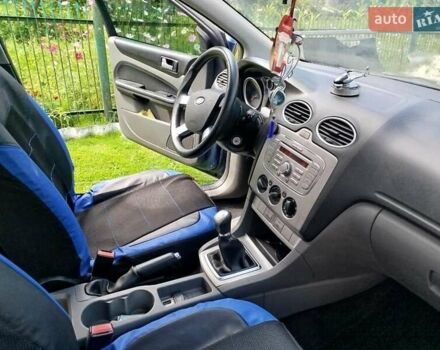 Синій Форд Фокус, об'ємом двигуна 1.6 л та пробігом 224 тис. км за 5200 $, фото 6 на Automoto.ua