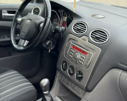 Синий Форд Фокус, объемом двигателя 1.6 л и пробегом 211 тыс. км за 4950 $, фото 19 на Automoto.ua