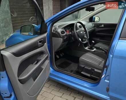 Синий Форд Фокус, объемом двигателя 1.6 л и пробегом 169 тыс. км за 5350 $, фото 17 на Automoto.ua