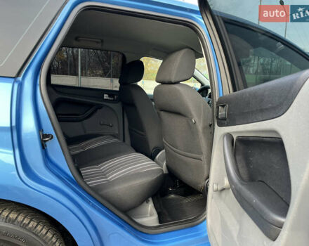 Синий Форд Фокус, объемом двигателя 1.6 л и пробегом 199 тыс. км за 6399 $, фото 32 на Automoto.ua