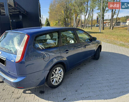 Синий Форд Фокус, объемом двигателя 1.6 л и пробегом 315 тыс. км за 5000 $, фото 2 на Automoto.ua