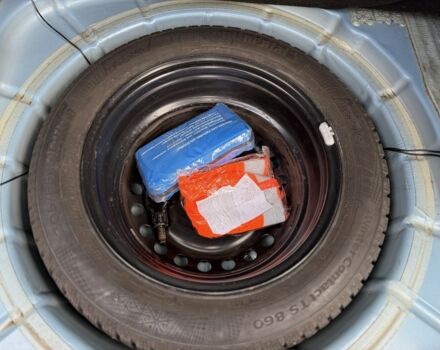 Синий Форд Фокус, объемом двигателя 1.6 л и пробегом 211 тыс. км за 4650 $, фото 18 на Automoto.ua