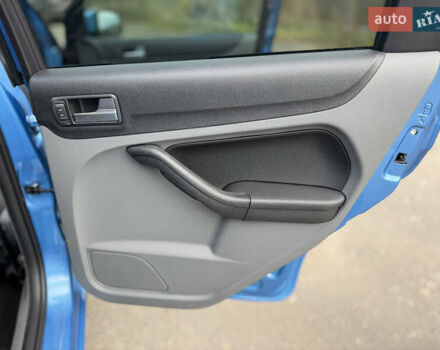 Синий Форд Фокус, объемом двигателя 1.6 л и пробегом 211 тыс. км за 4650 $, фото 27 на Automoto.ua