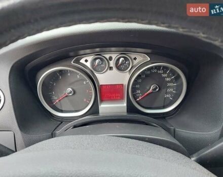 Синій Форд Фокус, об'ємом двигуна 1.8 л та пробігом 229 тис. км за 7300 $, фото 14 на Automoto.ua