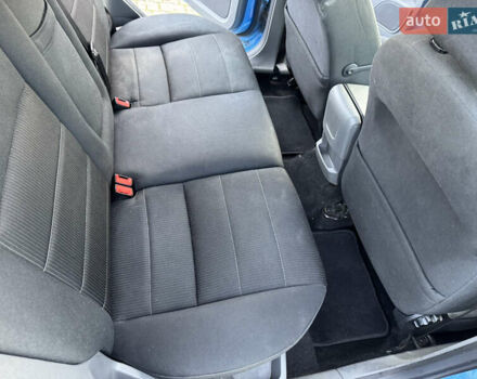 Синий Форд Фокус, объемом двигателя 1.8 л и пробегом 236 тыс. км за 5300 $, фото 8 на Automoto.ua