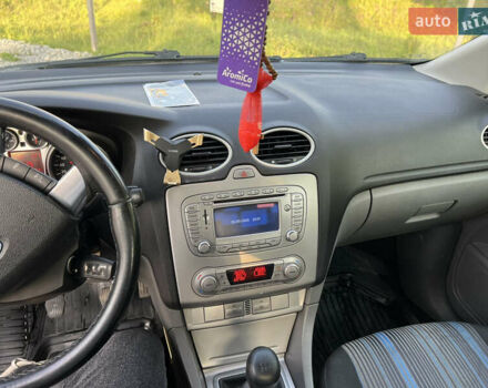 Форд Фокус 2009 в Львове на Automoto.ua Синий Форд Фокус, объемом двигателя 1.6 л и пробегом 289 тыс. км за 5100 $, фото 21 на Automoto.ua