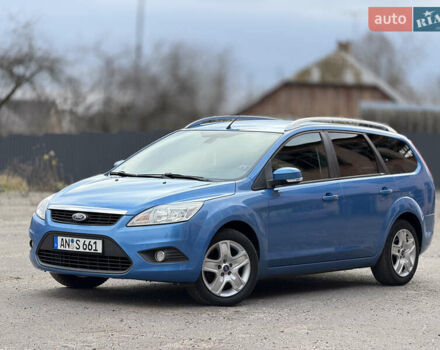 Синий Форд Фокус, объемом двигателя 1.6 л и пробегом 211 тыс. км за 4950 $, фото 2 на Automoto.ua