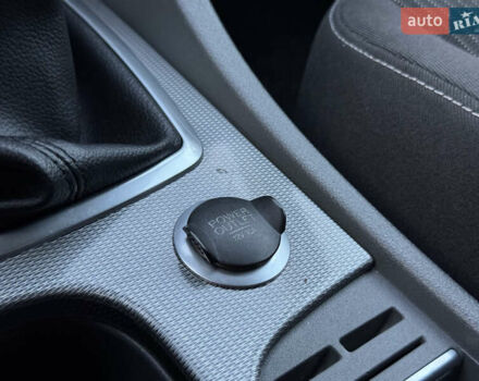 Синій Форд Фокус, об'ємом двигуна 1.6 л та пробігом 197 тис. км за 5999 $, фото 52 на Automoto.ua