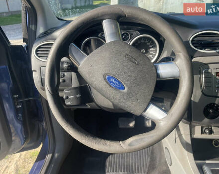 Синий Форд Фокус, объемом двигателя 2 л и пробегом 213 тыс. км за 5000 $, фото 5 на Automoto.ua