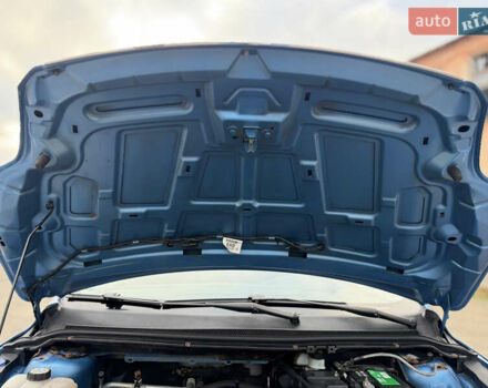 Синий Форд Фокус, объемом двигателя 1.6 л и пробегом 211 тыс. км за 4950 $, фото 39 на Automoto.ua