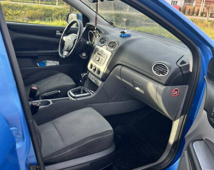 Синій Форд Фокус, об'ємом двигуна 2 л та пробігом 309 тис. км за 6800 $, фото 11 на Automoto.ua