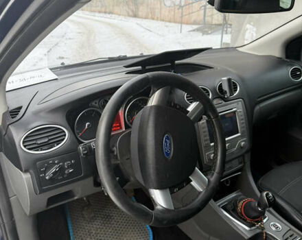 Синий Форд Фокус, объемом двигателя 1.6 л и пробегом 285 тыс. км за 5250 $, фото 22 на Automoto.ua