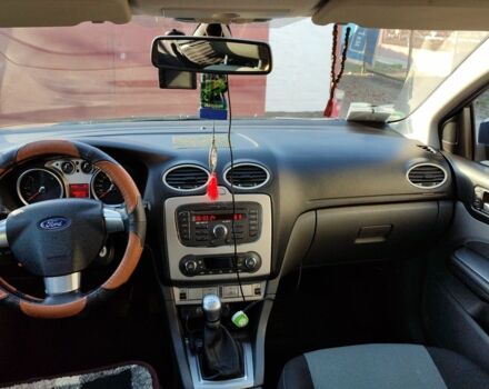 Синій Форд Фокус, об'ємом двигуна 1.6 л та пробігом 220 тис. км за 6500 $, фото 13 на Automoto.ua