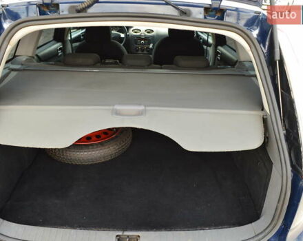 Синий Форд Фокус, объемом двигателя 1.56 л и пробегом 281 тыс. км за 4950 $, фото 11 на Automoto.ua