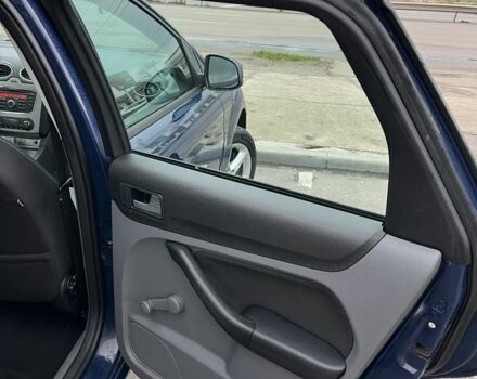 Синій Форд Фокус, об'ємом двигуна 1.8 л та пробігом 300 тис. км за 5100 $, фото 21 на Automoto.ua