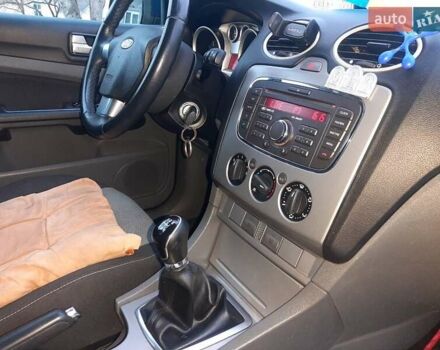 Синій Форд Фокус, об'ємом двигуна 1.56 л та пробігом 218 тис. км за 5500 $, фото 39 на Automoto.ua