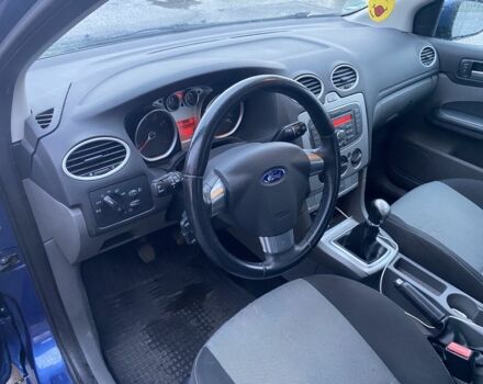 Синій Форд Фокус, об'ємом двигуна 1.6 л та пробігом 243 тис. км за 4950 $, фото 4 на Automoto.ua