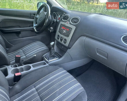 Синій Форд Фокус, об'ємом двигуна 1.56 л та пробігом 224 тис. км за 3800 $, фото 19 на Automoto.ua