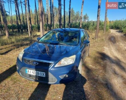 Синий Форд Фокус, объемом двигателя 1.6 л и пробегом 334 тыс. км за 5608 $, фото 1 на Automoto.ua