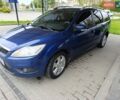 Синий Форд Фокус, объемом двигателя 1.6 л и пробегом 298 тыс. км за 4400 $, фото 2 на Automoto.ua