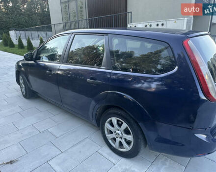 Синій Форд Фокус, об'ємом двигуна 1.56 л та пробігом 224 тис. км за 3500 $, фото 4 на Automoto.ua