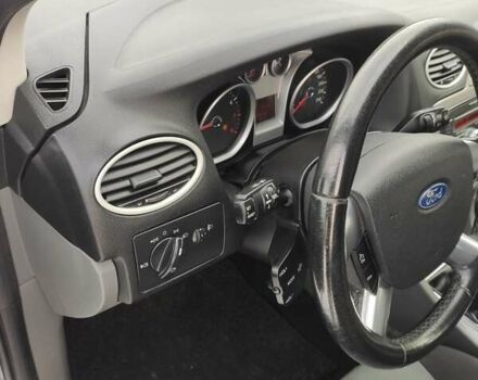 Синий Форд Фокус, объемом двигателя 1.8 л и пробегом 228 тыс. км за 6150 $, фото 9 на Automoto.ua