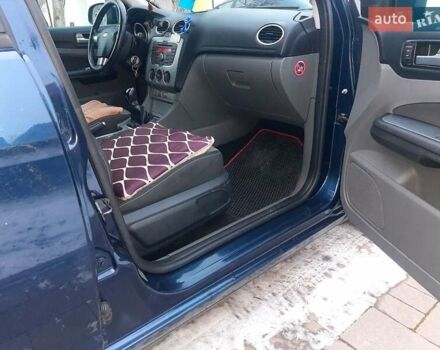 Синій Форд Фокус, об'ємом двигуна 1.56 л та пробігом 218 тис. км за 5500 $, фото 37 на Automoto.ua