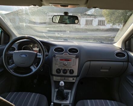 Синий Форд Фокус, объемом двигателя 1.6 л и пробегом 236 тыс. км за 5300 $, фото 3 на Automoto.ua