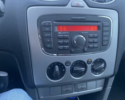 Синій Форд Фокус, об'ємом двигуна 1.6 л та пробігом 243 тис. км за 4950 $, фото 6 на Automoto.ua