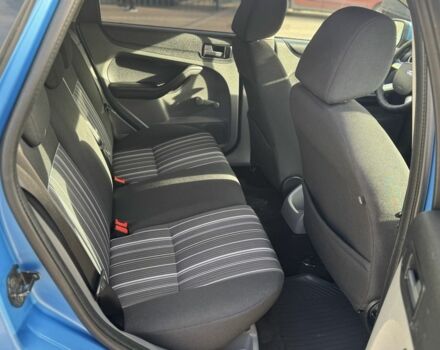 Синий Форд Фокус, объемом двигателя 1.6 л и пробегом 189 тыс. км за 6650 $, фото 16 на Automoto.ua