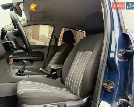 Синий Форд Фокус, объемом двигателя 1.56 л и пробегом 251 тыс. км за 5490 $, фото 8 на Automoto.ua