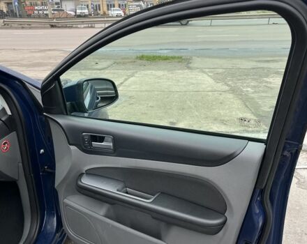 Синій Форд Фокус, об'ємом двигуна 1.8 л та пробігом 300 тис. км за 5100 $, фото 20 на Automoto.ua