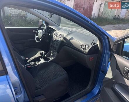 Синій Форд Фокус, об'ємом двигуна 1.56 л та пробігом 215 тис. км за 6200 $, фото 25 на Automoto.ua