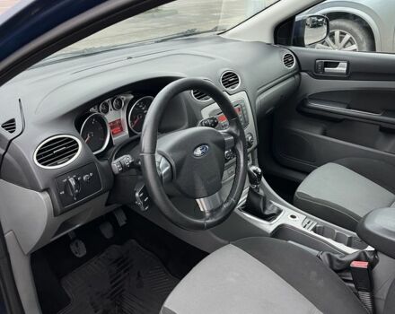 Синій Форд Фокус, об'ємом двигуна 1.8 л та пробігом 300 тис. км за 5100 $, фото 10 на Automoto.ua