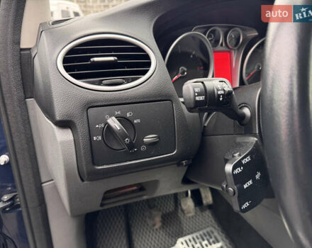 Синий Форд Фокус, объемом двигателя 1.6 л и пробегом 200 тыс. км за 7200 $, фото 13 на Automoto.ua