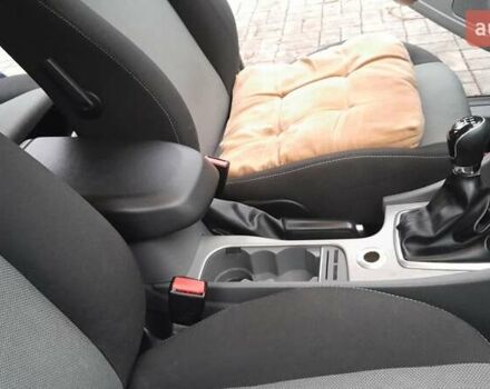 Синій Форд Фокус, об'ємом двигуна 1.6 л та пробігом 216 тис. км за 5450 $, фото 52 на Automoto.ua