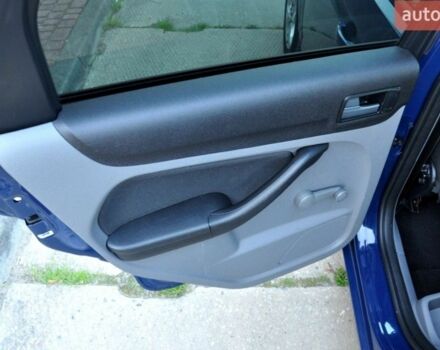 Синий Форд Фокус, объемом двигателя 1.6 л и пробегом 188 тыс. км за 5700 $, фото 18 на Automoto.ua