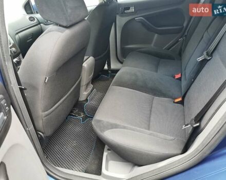 Синий Форд Фокус, объемом двигателя 1.6 л и пробегом 207 тыс. км за 5900 $, фото 13 на Automoto.ua