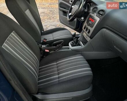 Синий Форд Фокус, объемом двигателя 1.6 л и пробегом 318 тыс. км за 4700 $, фото 15 на Automoto.ua
