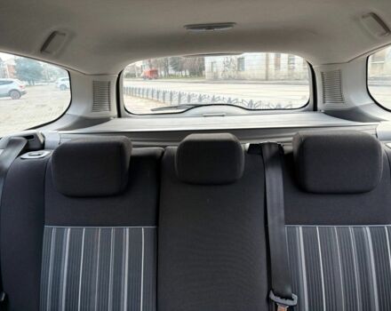 Синий Форд Фокус, объемом двигателя 1.6 л и пробегом 240 тыс. км за 4800 $, фото 5 на Automoto.ua