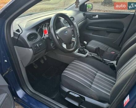 Синій Форд Фокус, об'ємом двигуна 1.6 л та пробігом 318 тис. км за 5200 $, фото 11 на Automoto.ua