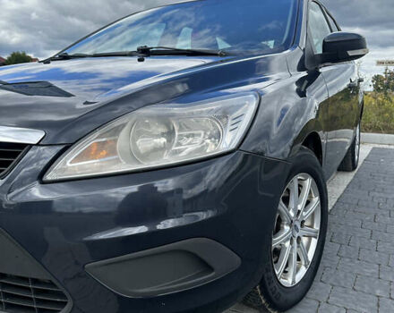 Синій Форд Фокус, об'ємом двигуна 1.6 л та пробігом 409 тис. км за 5500 $, фото 5 на Automoto.ua